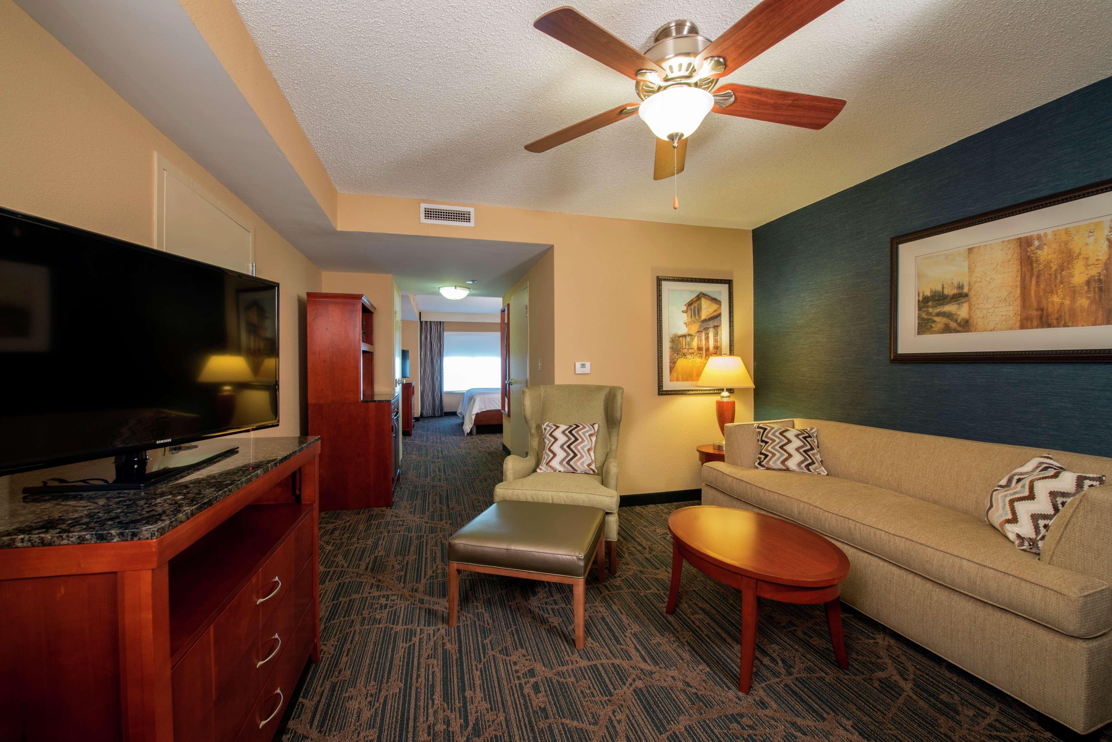 Hilton Garden Inn Tupelo Exterior photo